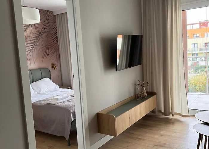 Palm Tree Perłowa Przystań Parking, 650m Do Plaży, świeżo Oddany Nowoczesny Apartament, Parkplatz Im Preis Inbegriffen, 650 Meter Zum Strand, Frisch Fertiggestellt, Geräumige Und Moderne Wohnung, Parking Included, 650 Meters To The Beach! Apartament *